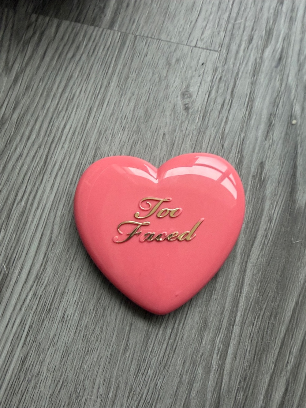Makeup Compact - Too Faced Heart